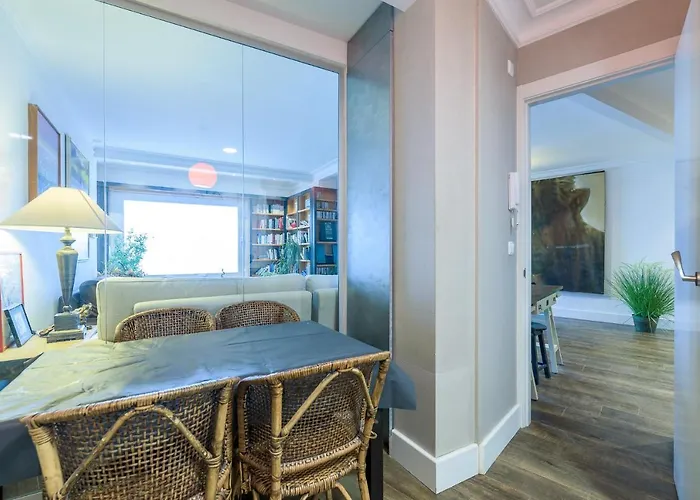 Colon Zurriola Ib San Sebastian