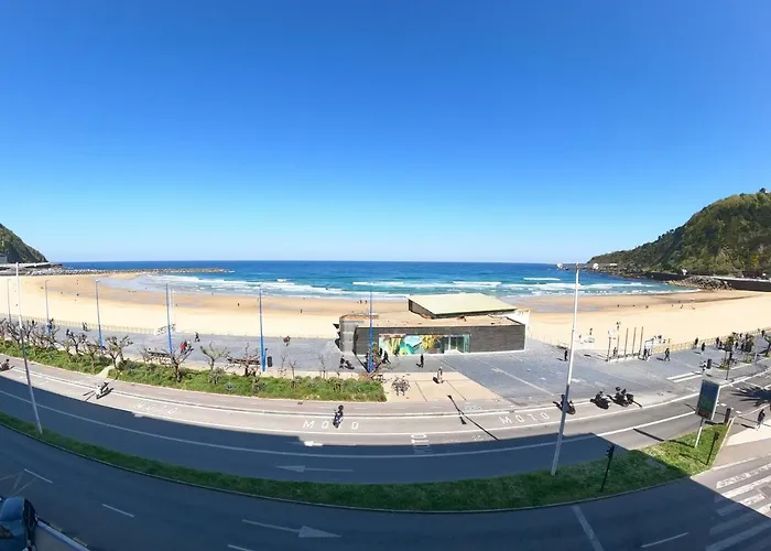 Colon Zurriola Ib * San Sebastian